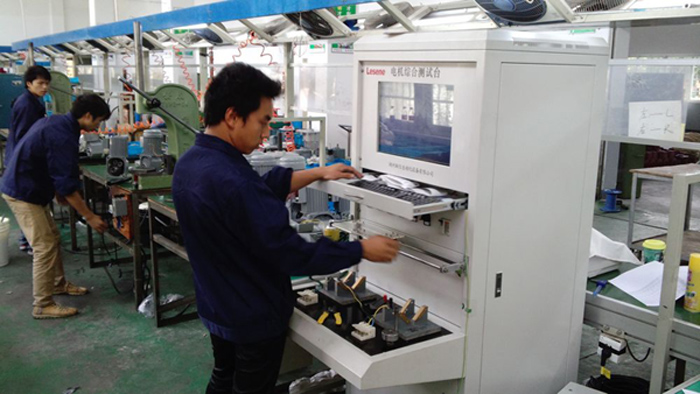 生產即景（三）